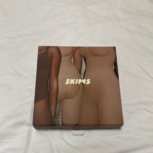BRAND NEW SKIMS SHAPEWEAR BODYSUIT